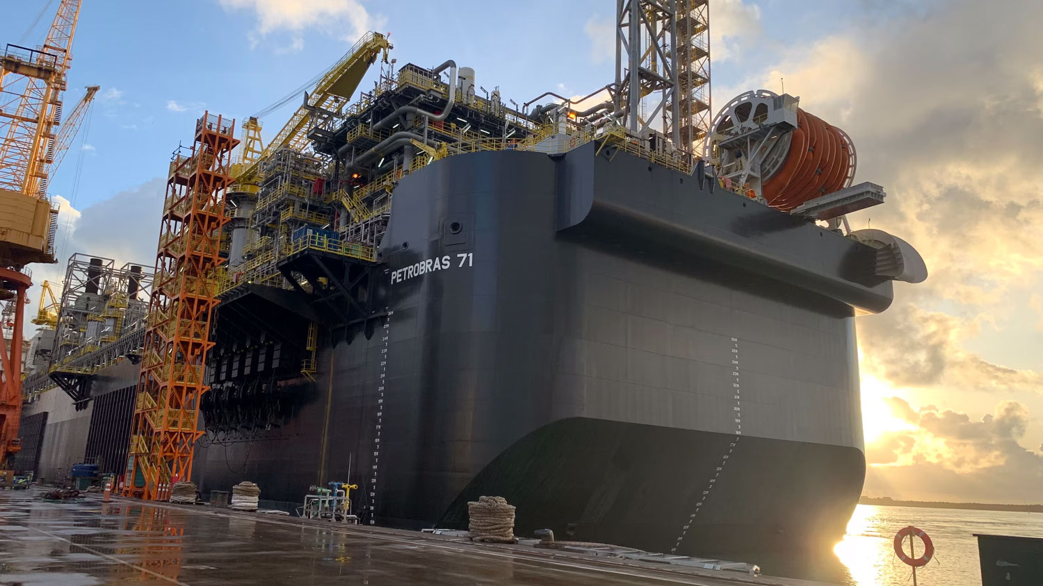 Válvula inteligente impulsiona produção de petróleo e abre caminho para otimização em FPSOs